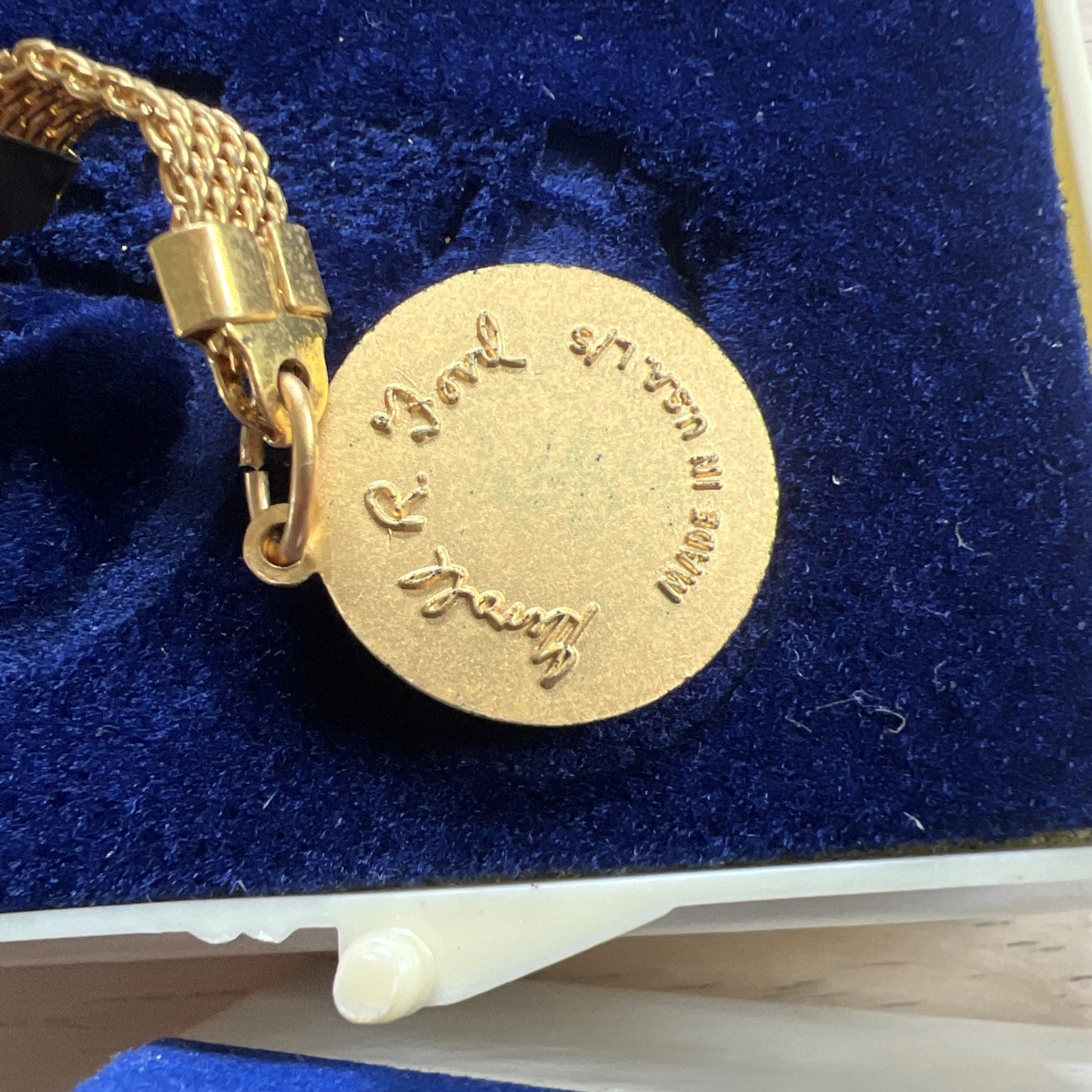 OFFICIAL Seal Of The President Bracelet & Key Chain, Cuff Links, Pin Ford Series