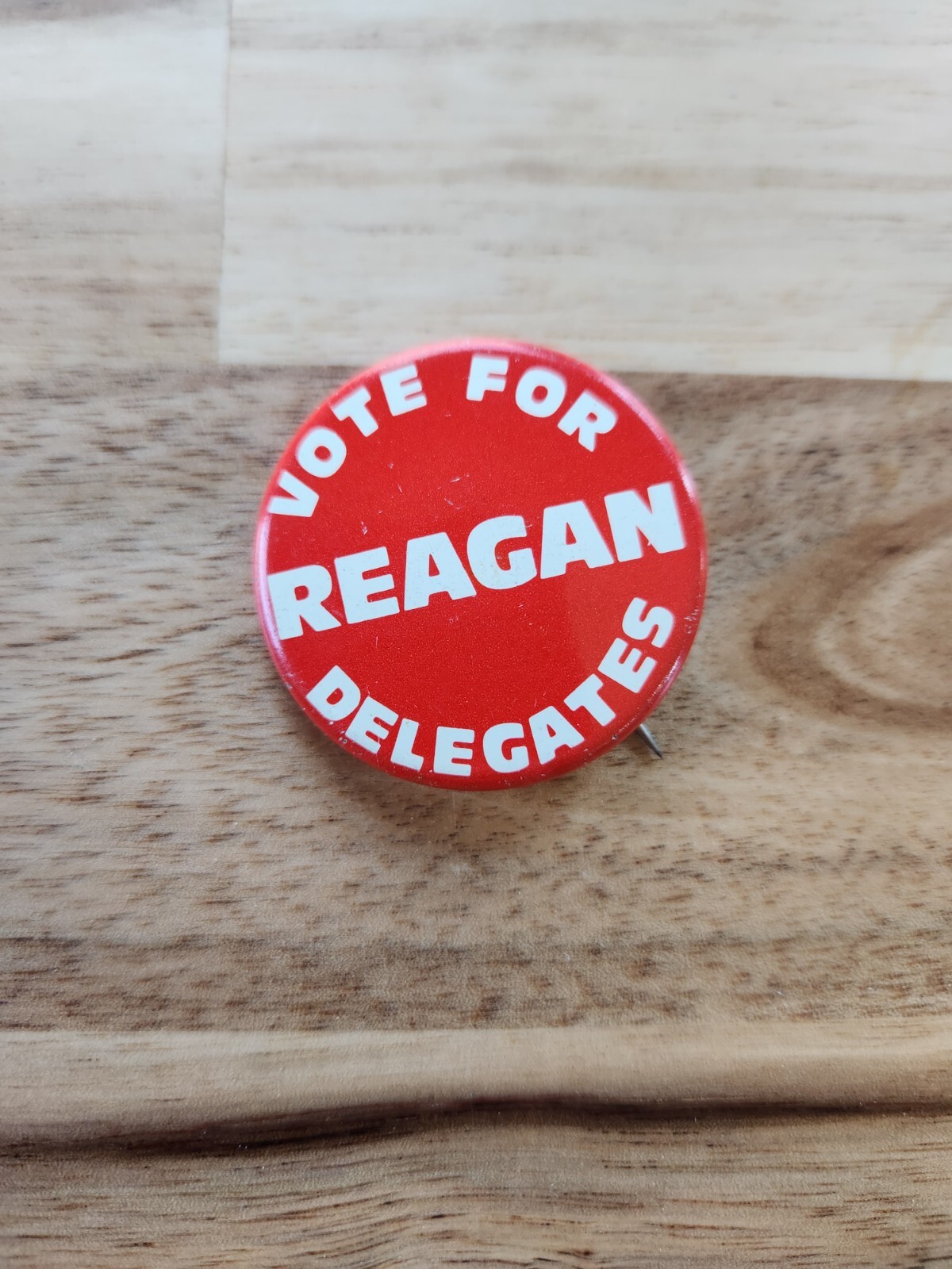 Vote For Ronald Reagan Delegates 1984 campaign pin button political
