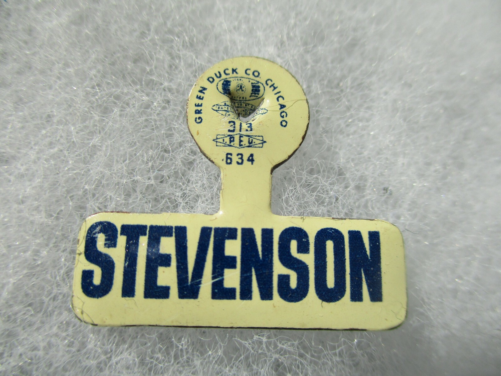 Adlai Stevenson Presidential Tab Campaign Pin Back Button Political (Off White)