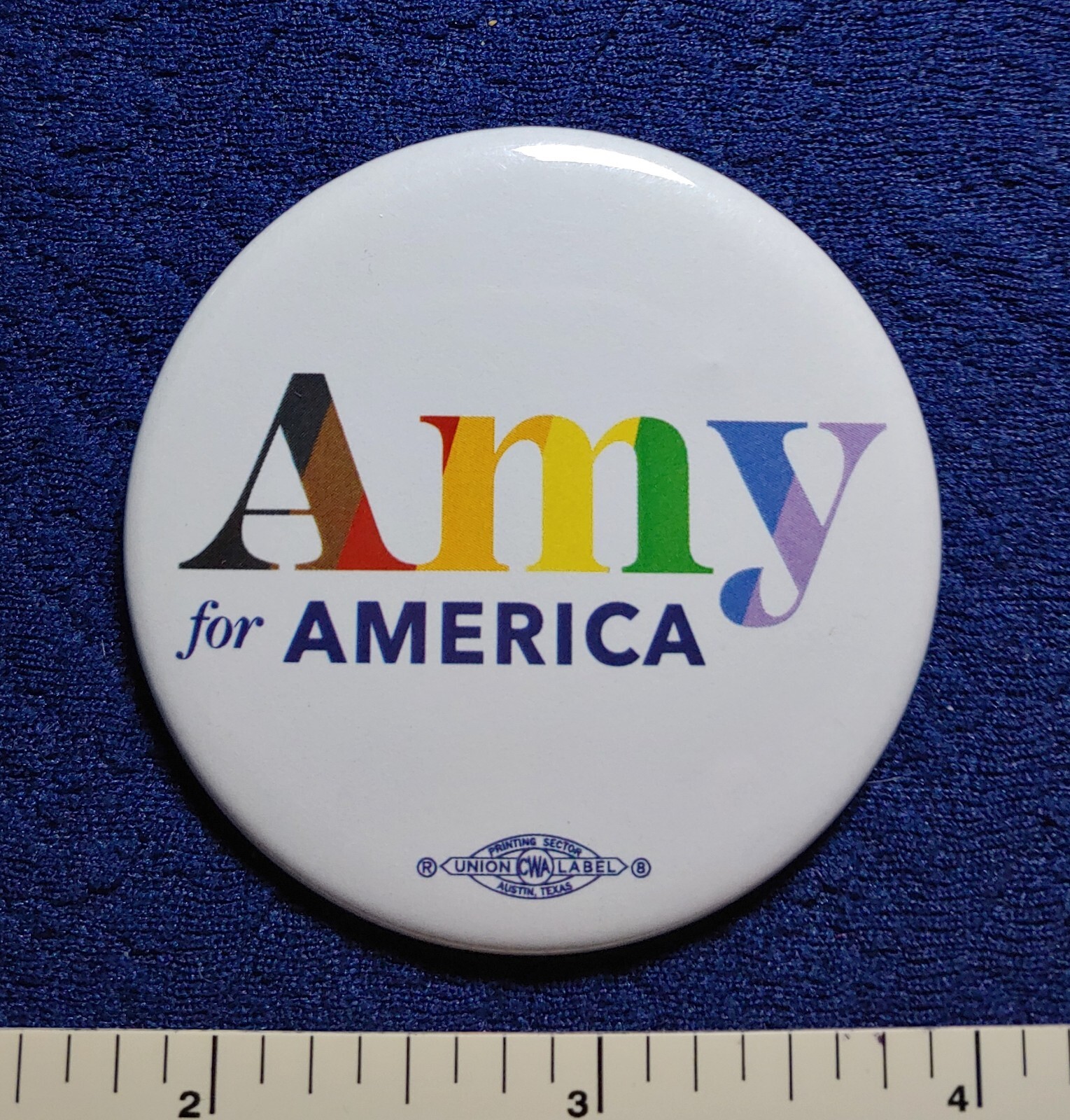 GAY PRIDE AMY KLOBUCHAR WOMAN 2020 PRESIDENT HOPEFUL OFFICIAL POLITICAL BUTTON