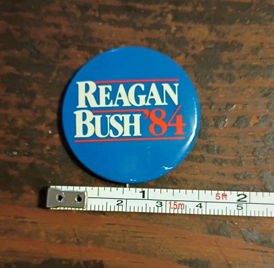 1984 RONALD REAGAN / GEORGE H.W. BUSH for President campaign button / pin
