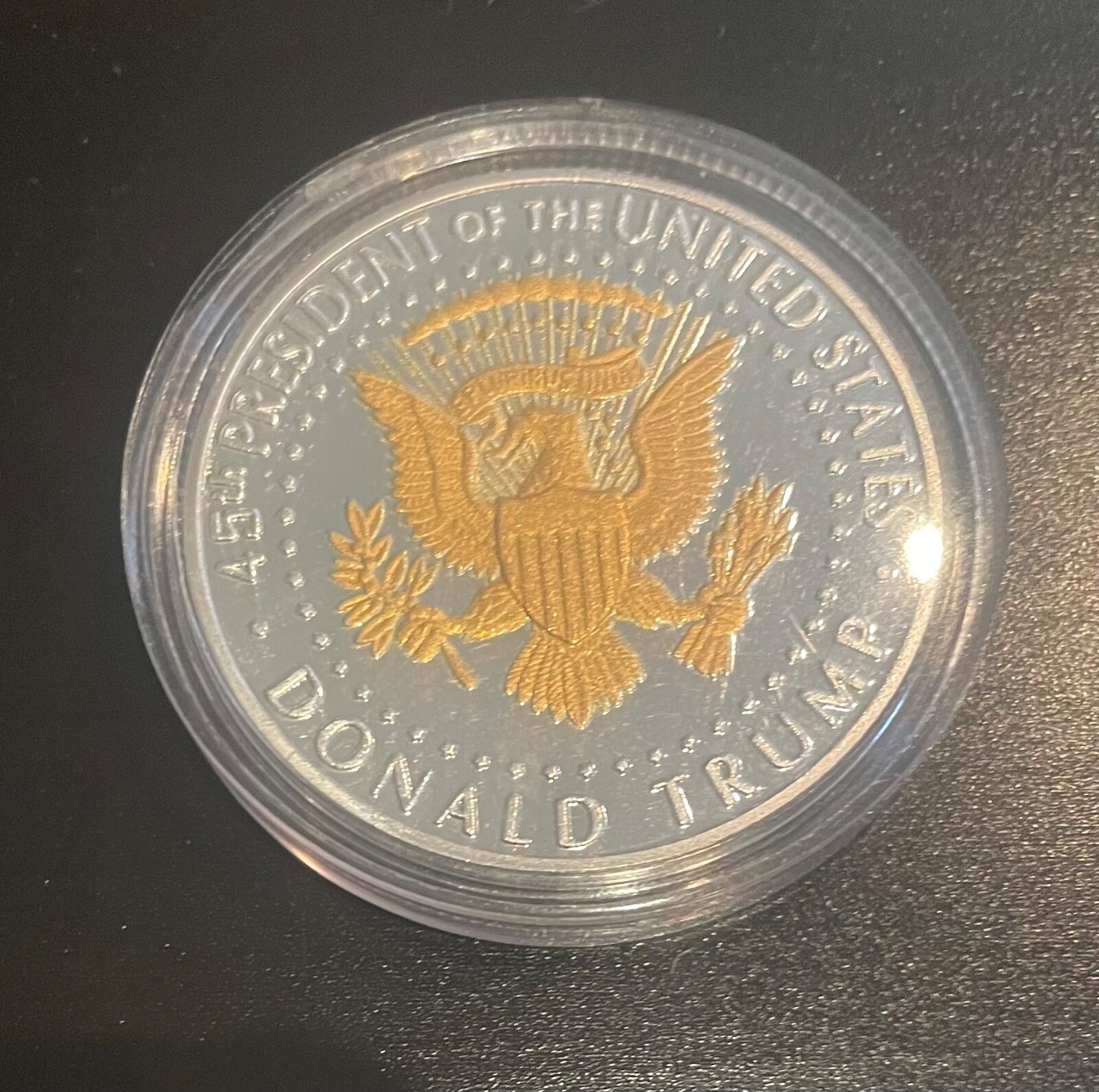 DONALD TRUMP COMMEMORATIVE 2020 , SILVER/GOLD PLATED COIN “KEEP AMERICA GREAT”