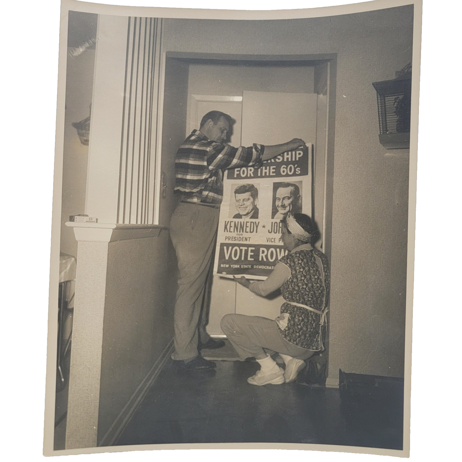 1960 JOHN F KENNEDY CAMPAIGN Photo Of POSTER “LEADERSHIP FOR THE 60’s” 8″ X 10″