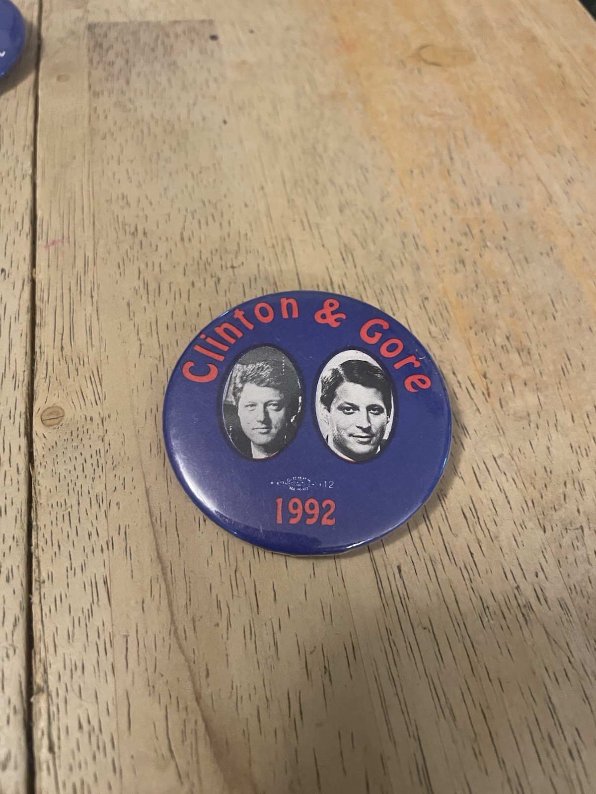 VTG 1992 Bill Clinton & Al Gore Presidential Campaign Button Pin