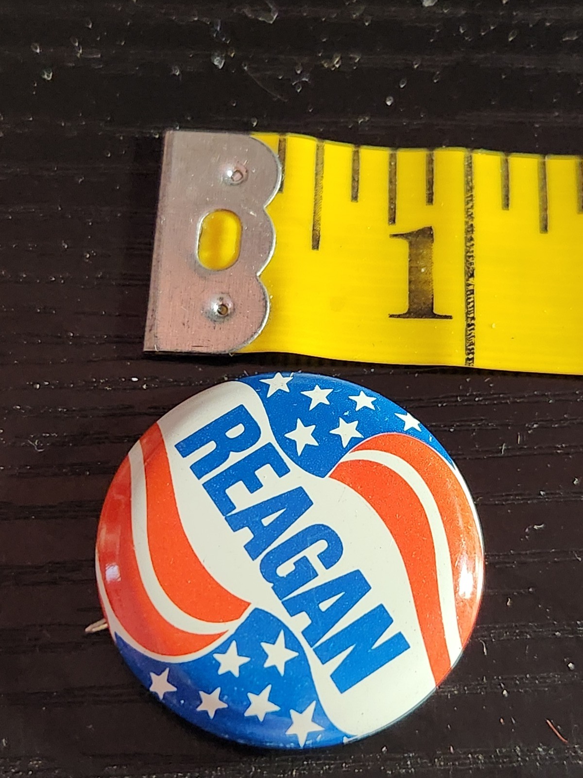 Vintage Ronald Reagan Presidential Campaign Pinback Button US Flag Design