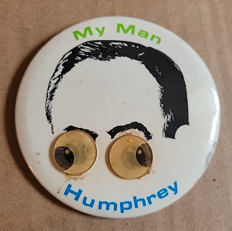 RARE 1968 VARI-VUE FLICKER GOOGLY EYES HUMPHREY CAMPAIGN 3.5″ PINBACK BUTTON