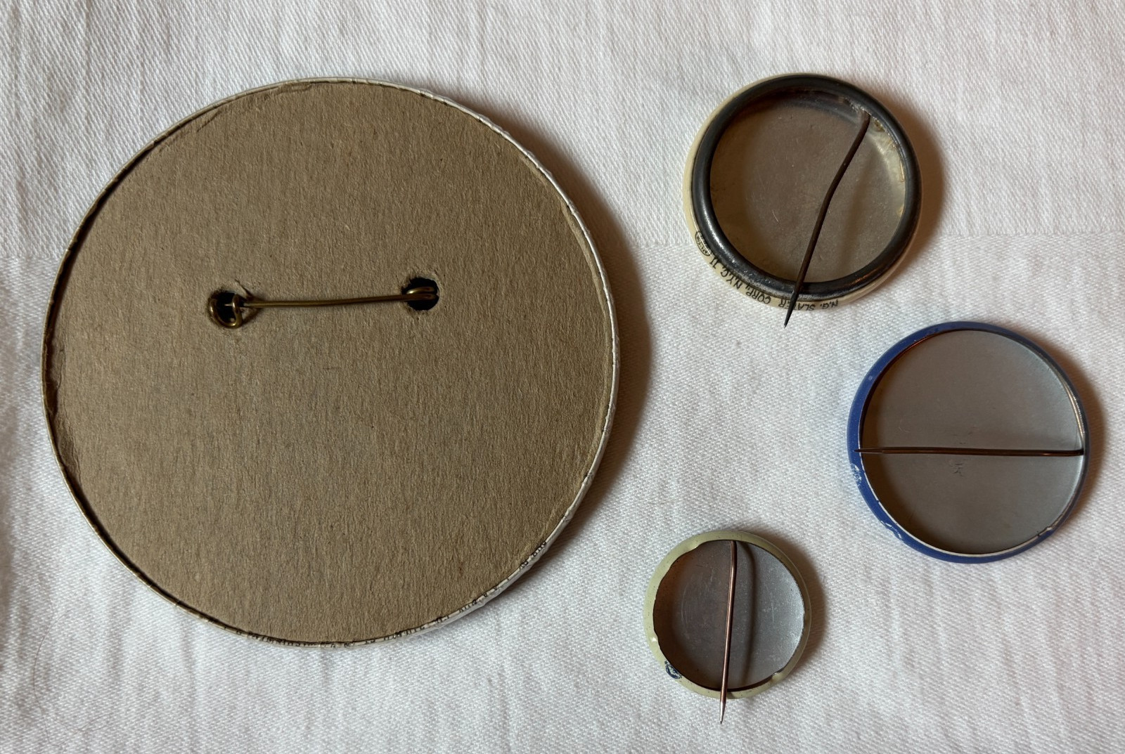 VINTAGE Collection of Four PRESIDENT RICHARD NIXON Pins