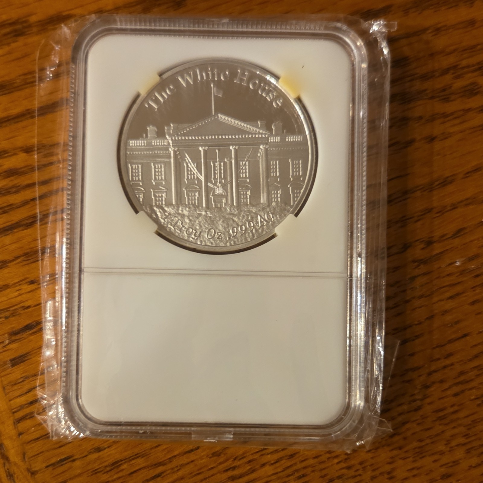 Coin Donald Trump Silver Plated Collectible Coin with case