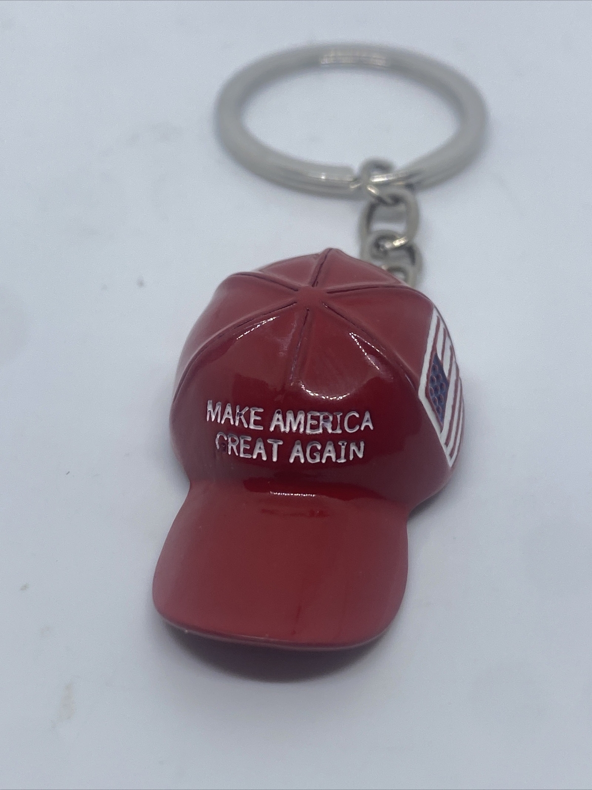 TRUMP 2024 Red Hat Pendant Keychain Make America Great Again USA Flag Key Chain