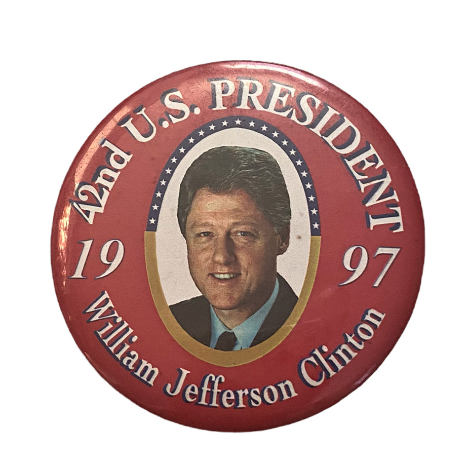 42nd US President William Jefferson Clinton Button Pin Vintage 1997 Political