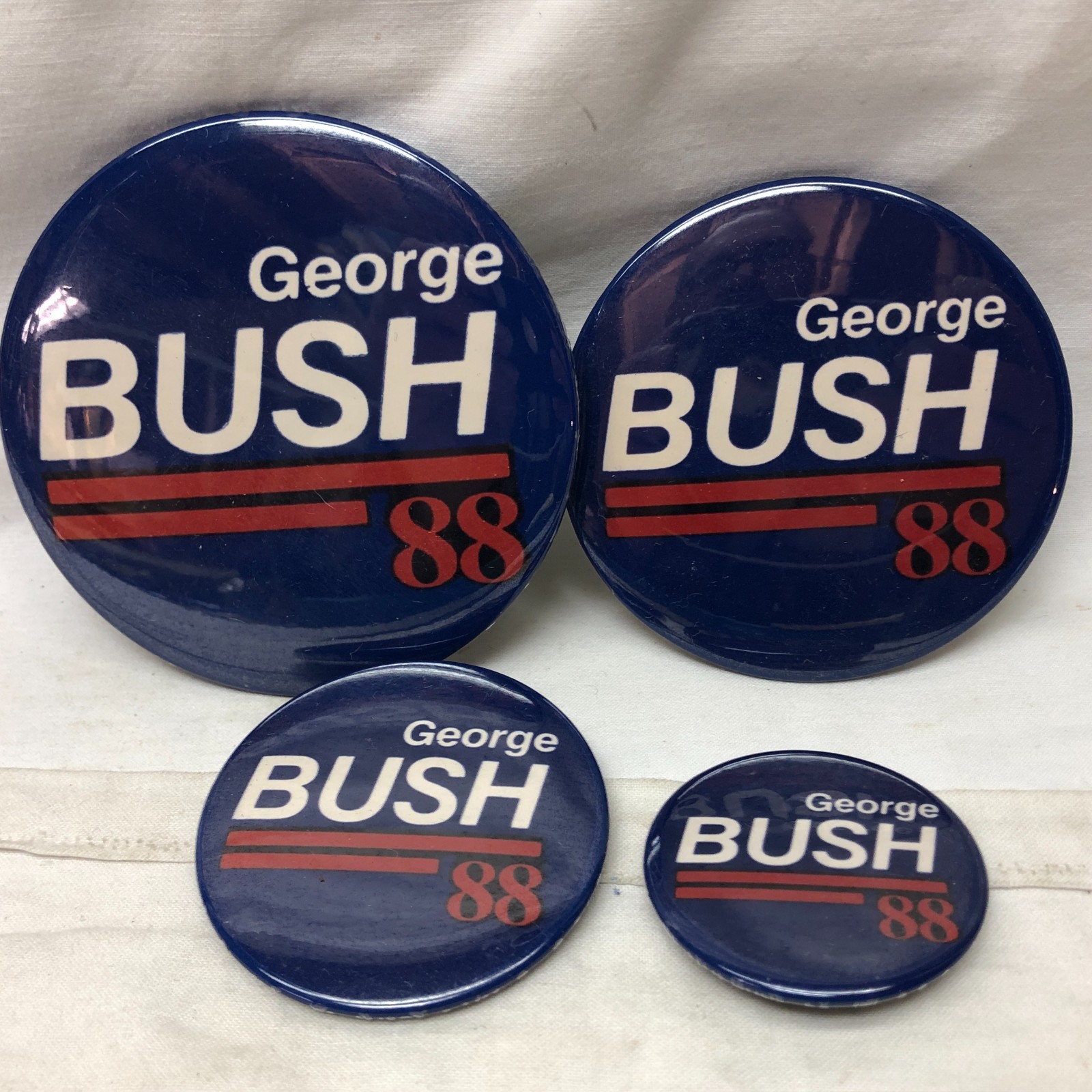 4 Vintage George Bush 1988 Campaign Pinback Button
