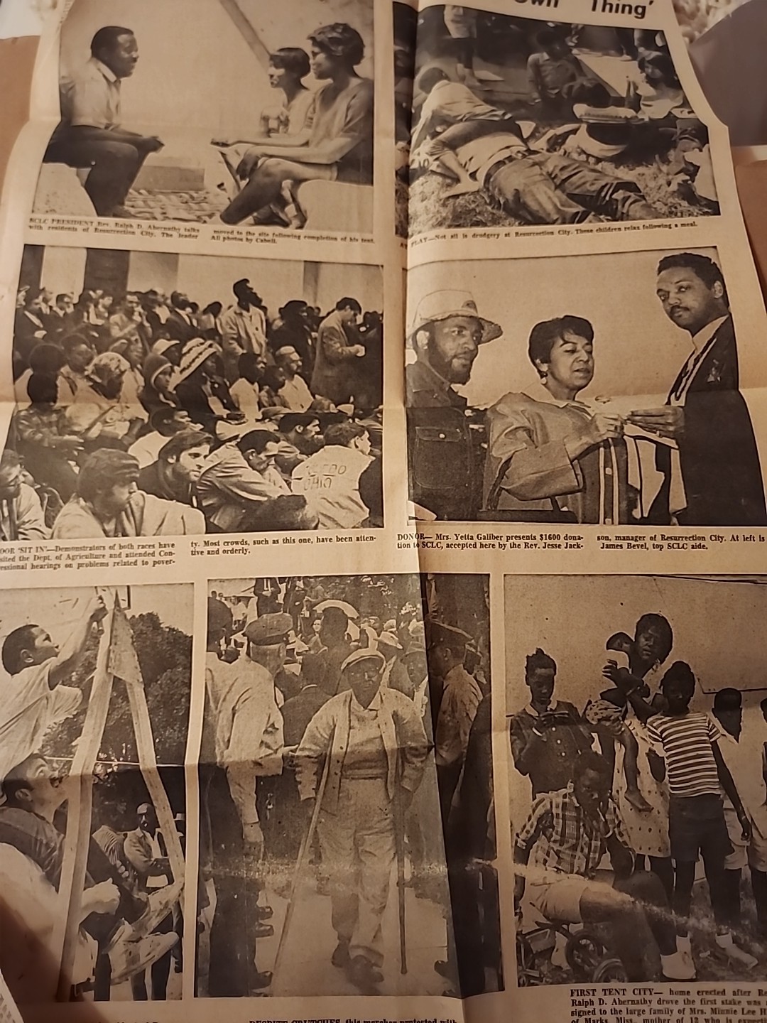 SIGNED Max Johnson Letter & AFRO AMERICAN BOBBY KENNEDY ASSASSINATION NEWSPAPERS