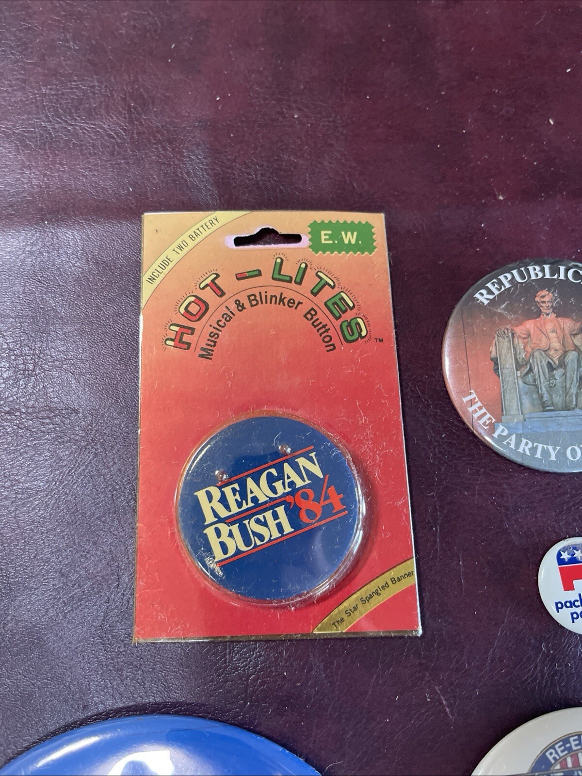 Vintage 1980-84 Ronald Reagan/Bush Political Pin Campaign Button Lot + Bob Dole