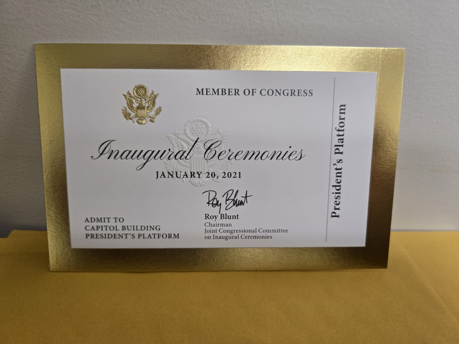 2021 Joe Biden Harris Gold US President Inauguration Ticket Platform