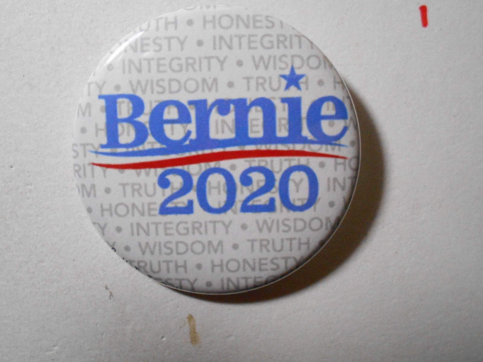 2-1/4″ 2020 Bernie Sanders for President – Bernie 2020 with lines in background