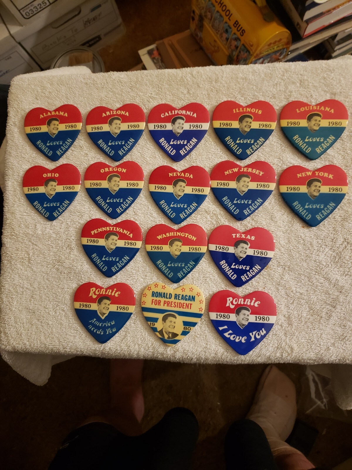 16 Different Ronald Reagan 1980 Pins/Badges/Campaign Buttons