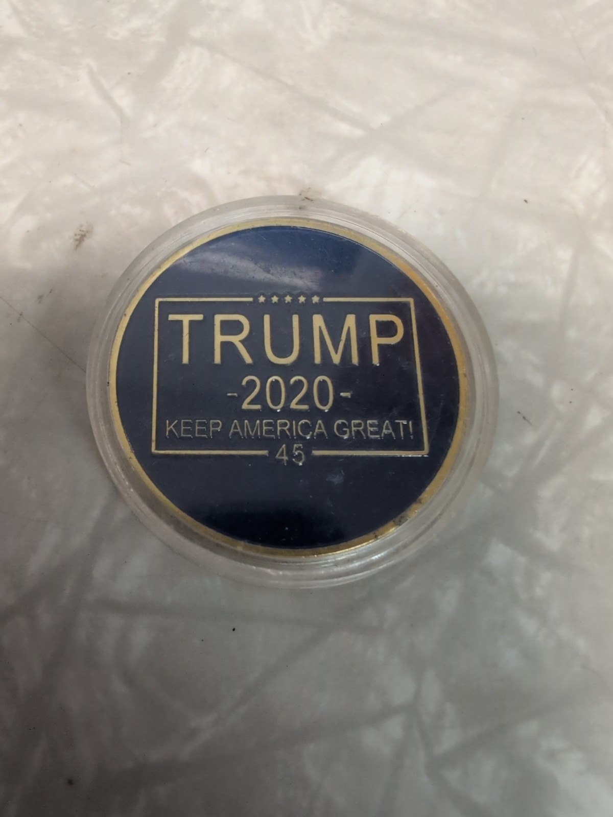 TRUMP 2020 Trump Gold Plated Liberal Declaration Presidential Medal Metal Badge