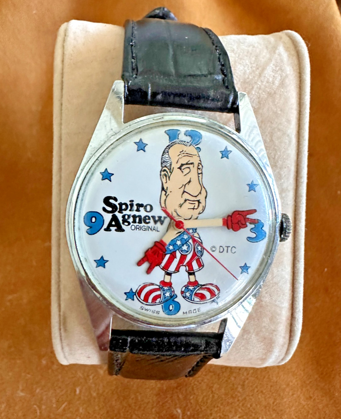 VINTAGE RARE SPIRO AGNEW ORIGINAL PRESIDENT RICHARD NIXON WIND UP WATCH USA