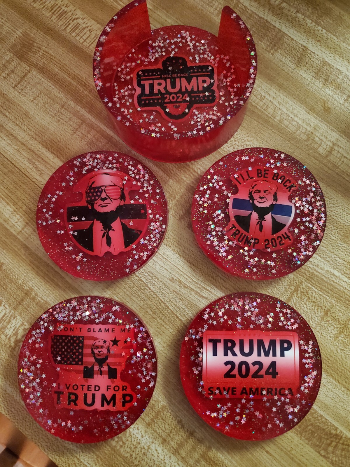 TRUMP RESIN COASTER SET. 5 PC.