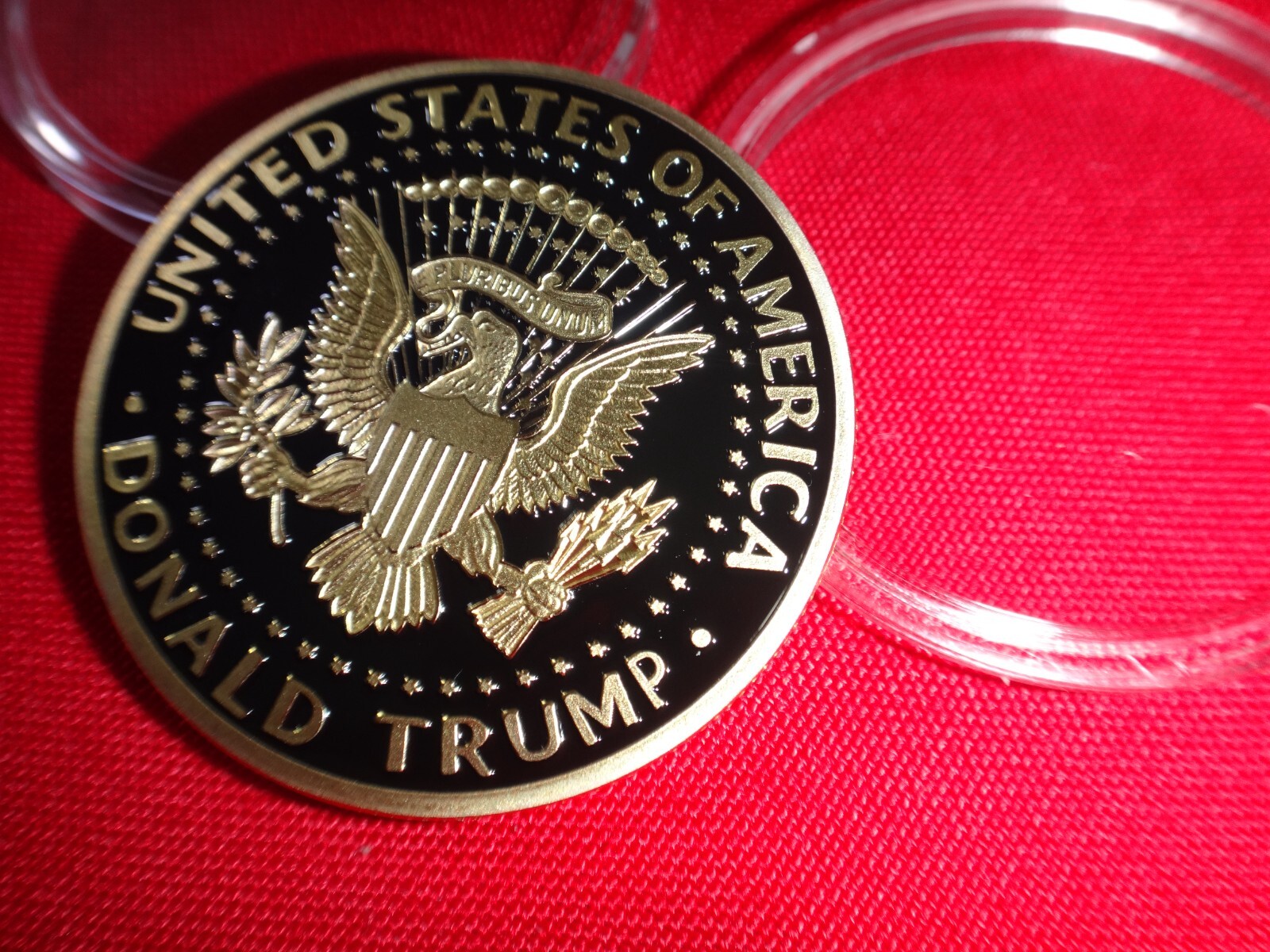 Donald Trump SAVE AMERICA AGAIN 2024 Presidential Campaign 2-Side Coin + Case