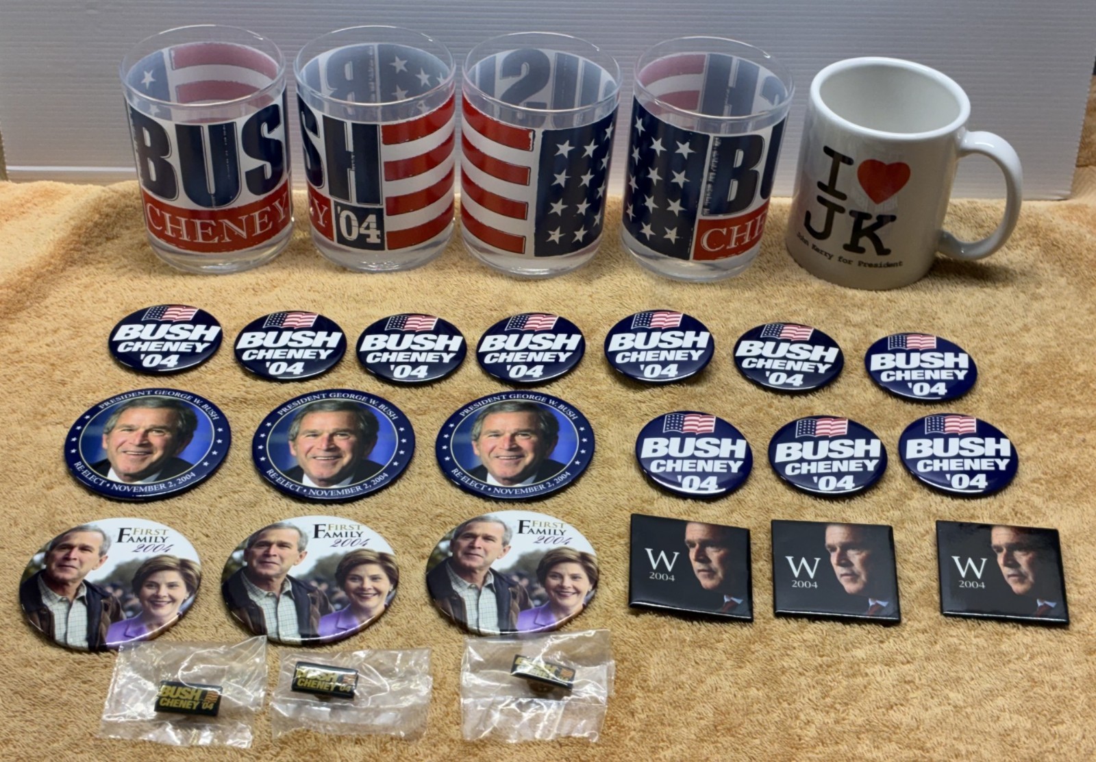 Bush / Cheney, John Kerry Political Bundle