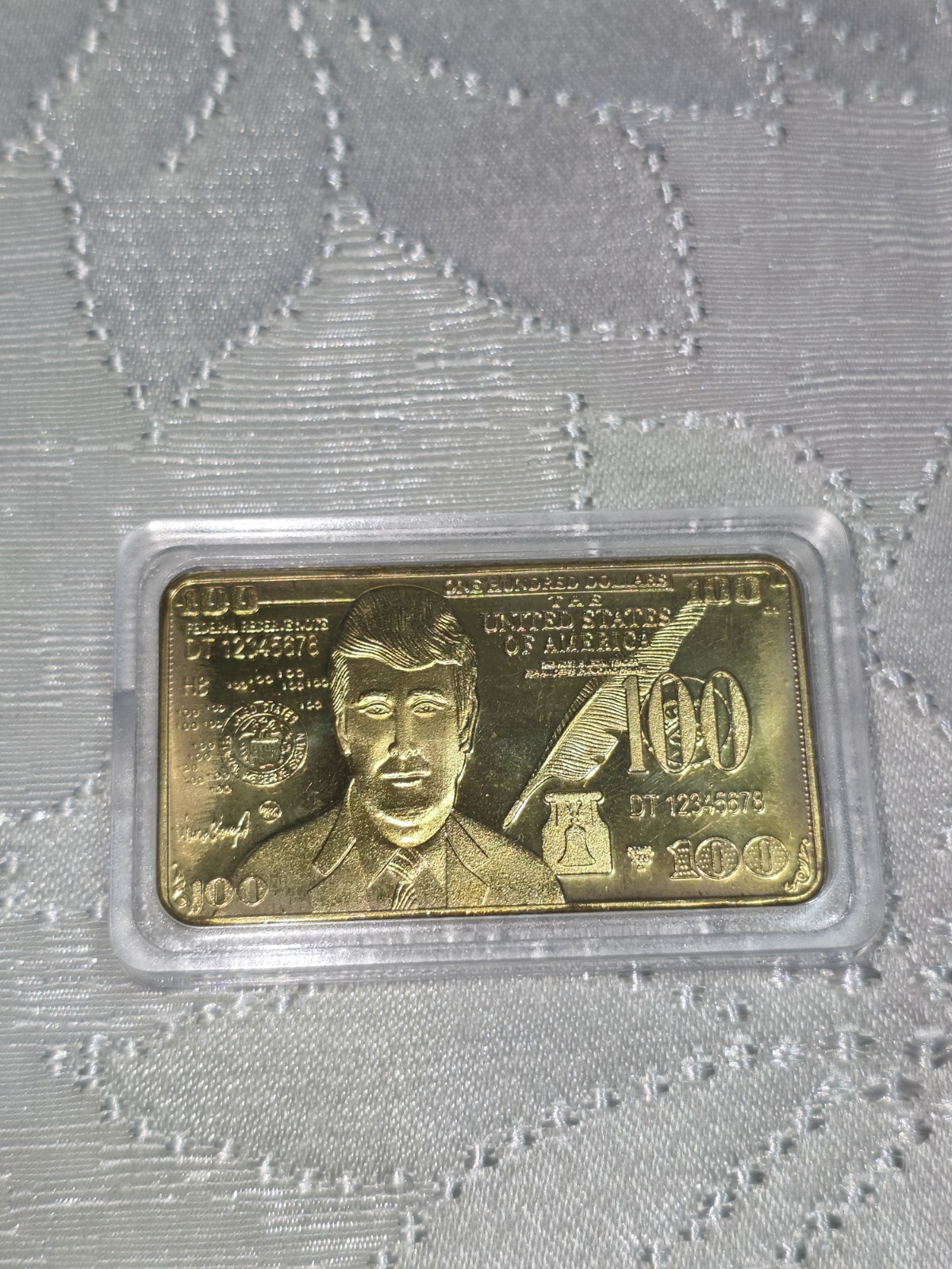 Gold Foil Trump Art Bar 100 Dollar Bullion President Donald US Coin Gift