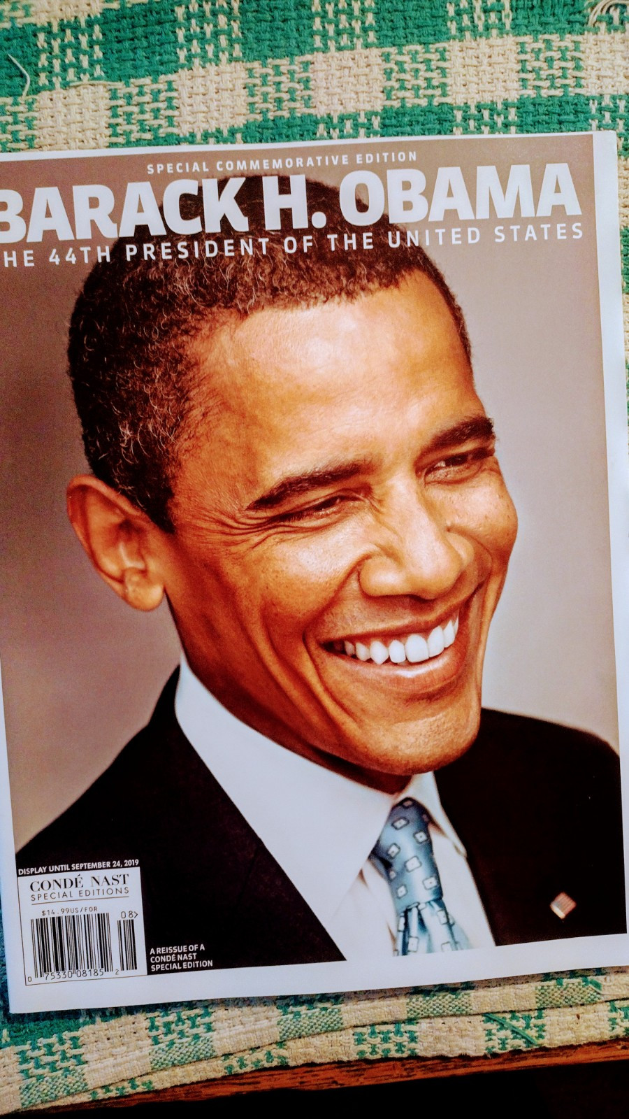 SPECIAL COMMEMORATIVE EDITION BARACK H.OBAMA 44th U.S. PRESIDENT PAPERBACK BOOK