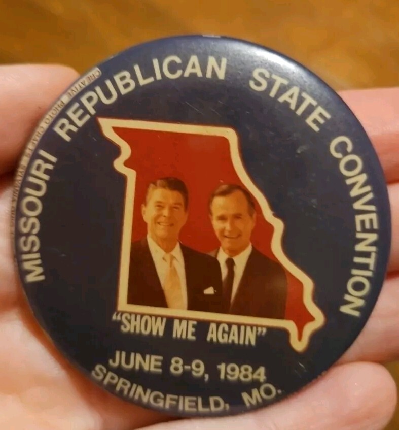 1984 Ronald Reagan Missouri Presidential Campaign Pinback Button