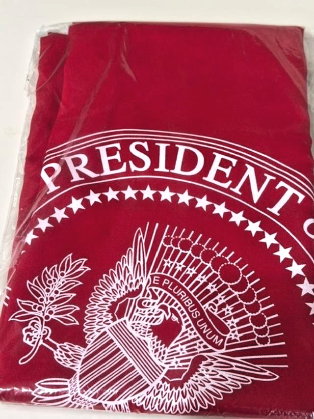 2020 President Donald J Trump RED Cotton Picnic Blanket with Presidential Seal