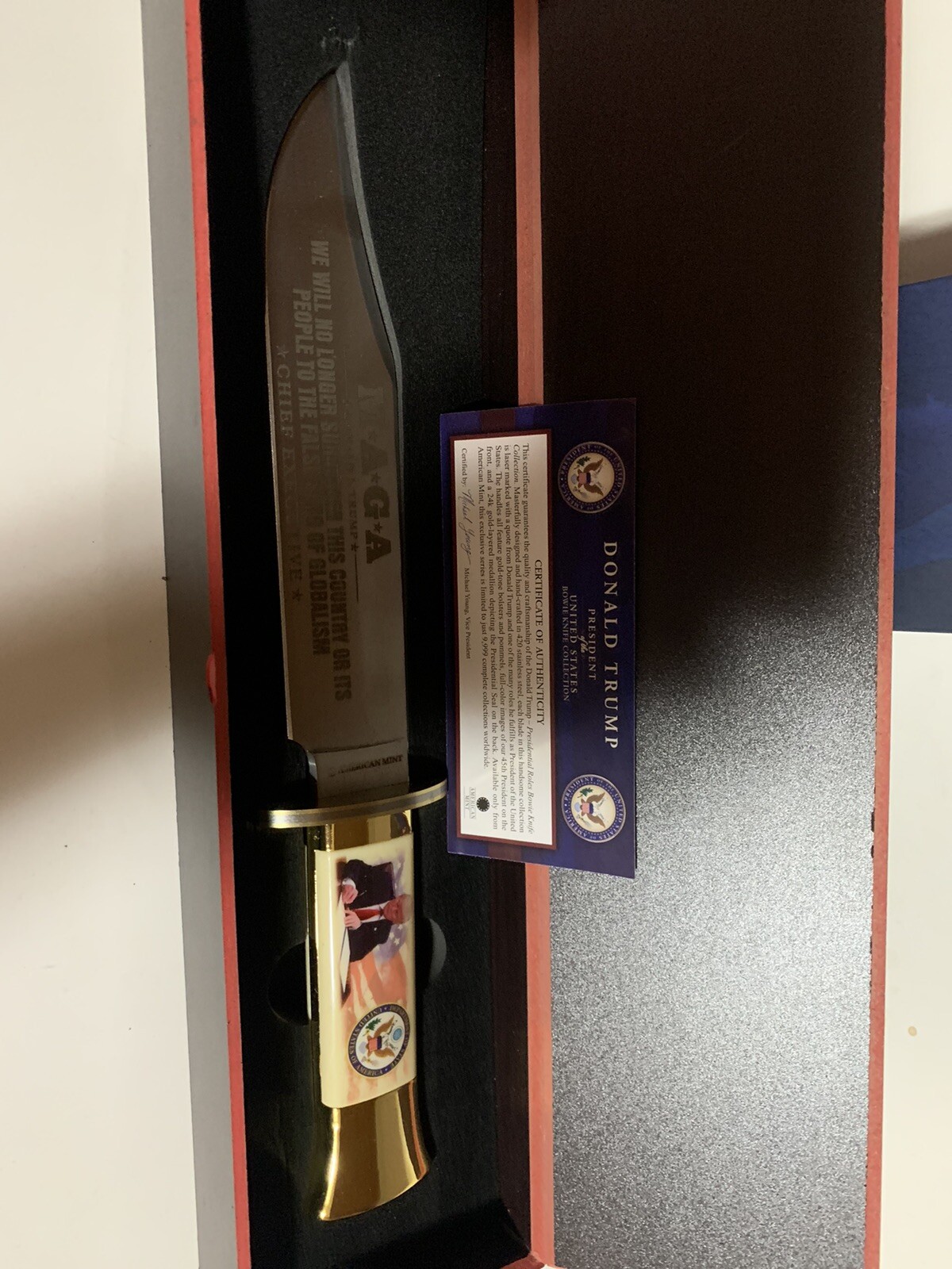 DONALD TRUMP MAGA BOWIE KNIFE NEW IN PRESENTATION BOX AND COA