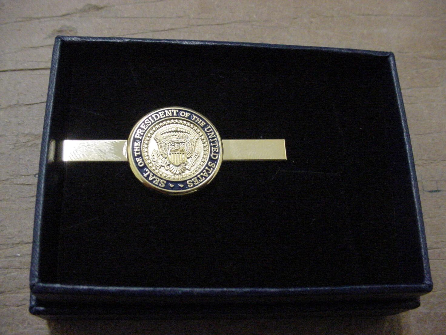 President TRUMP tie clip diecast – Presidential seal tie clip