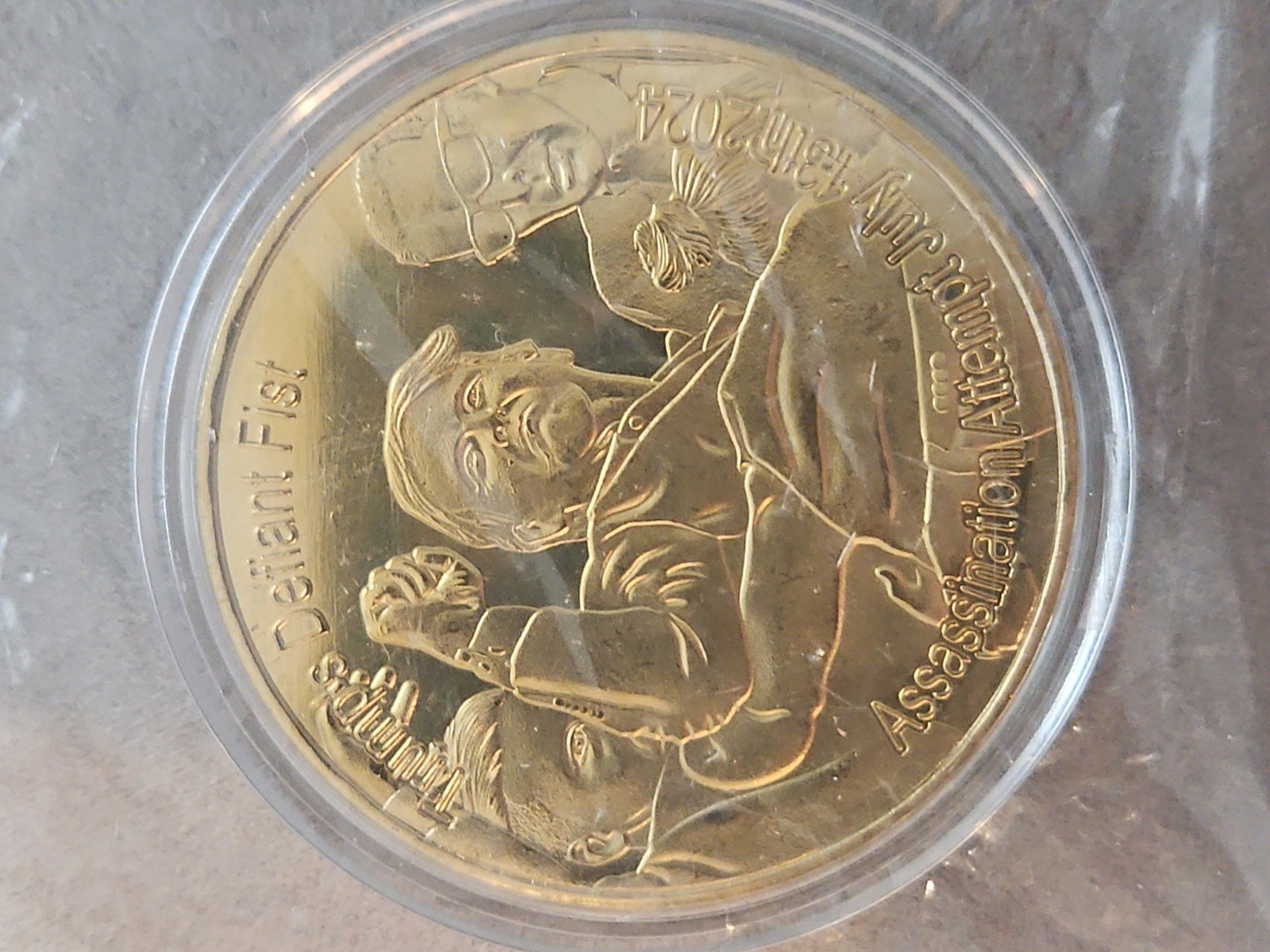 2024 TRUMP DEFIANT FIST PROOF COIN