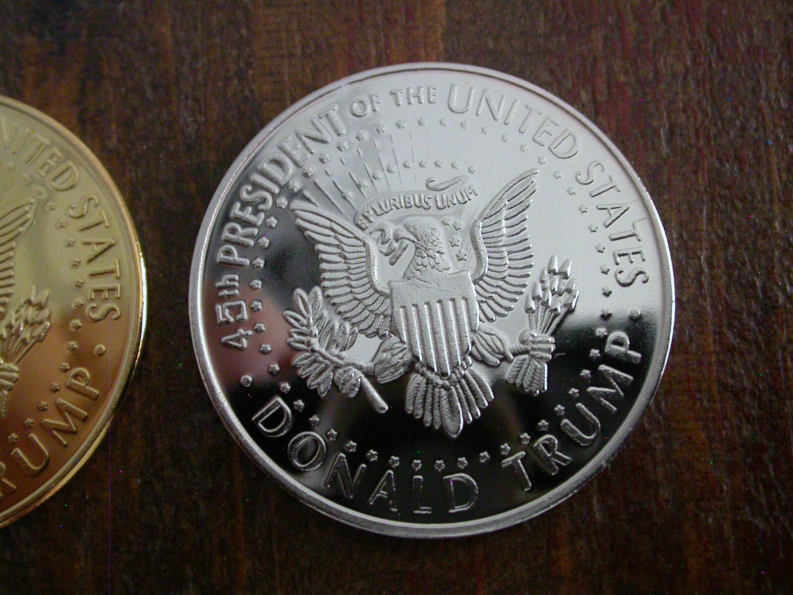 2024 President Donald Trump Commemorative Coins & Note-24K Gold & Silver Plated!