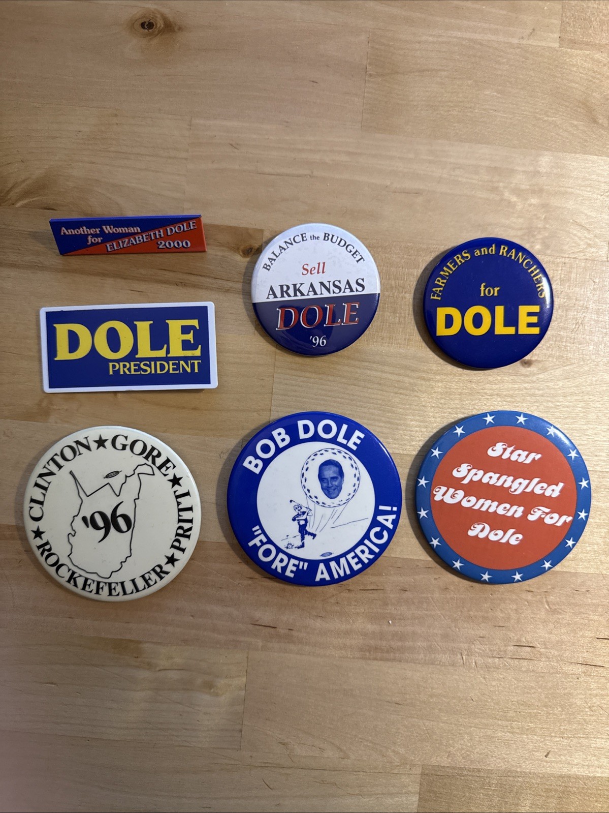 Lot Of Bob Dole Buttons For President Elizabeth