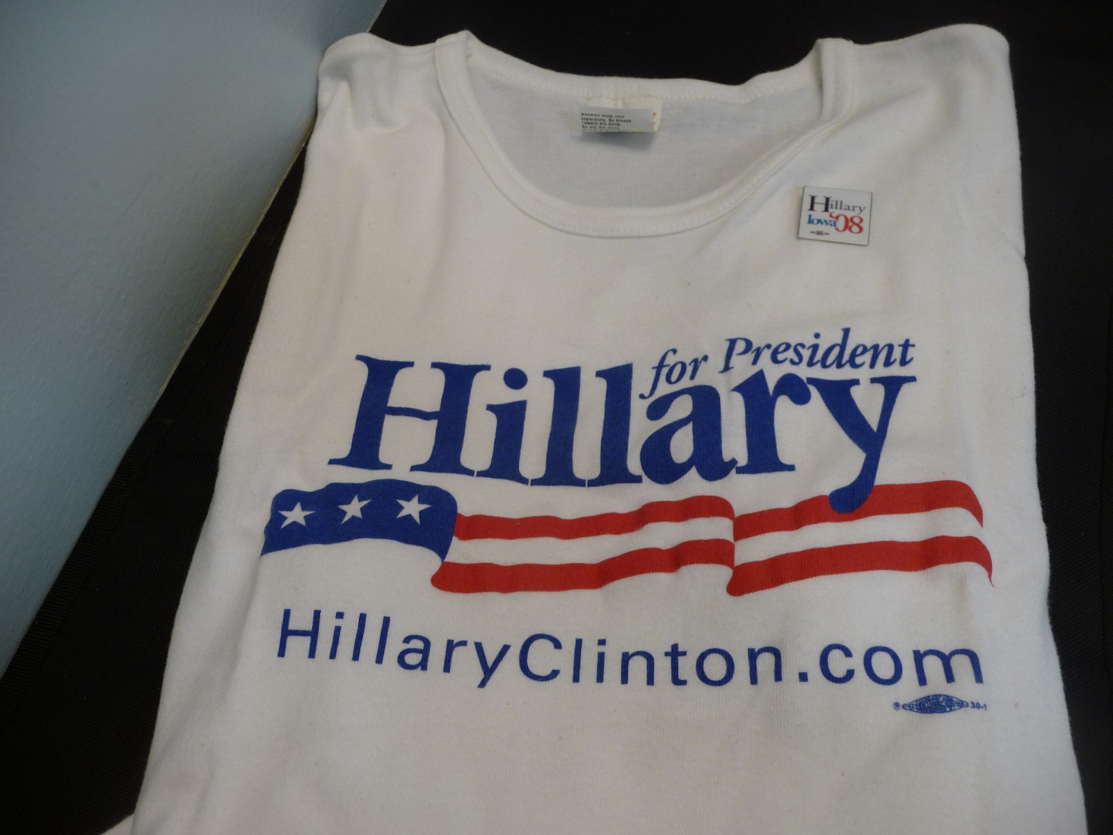 Hillary for President T Shirt Sz L Made In USA 100% Cotton Union Made & pin ’08