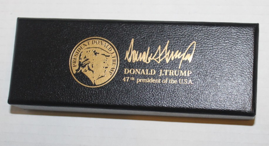 Presidential Seal Donald J. Trump BLACK Ballpoint Pen – NEW