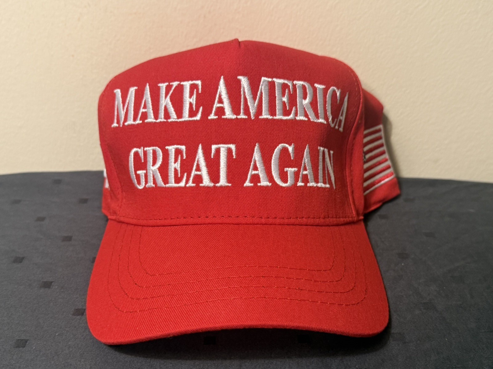 RED & WHITE MAGA HAT – MAKE AMERICA GREAT AGAIN — CALI FAME HAT – AUTHENTIC