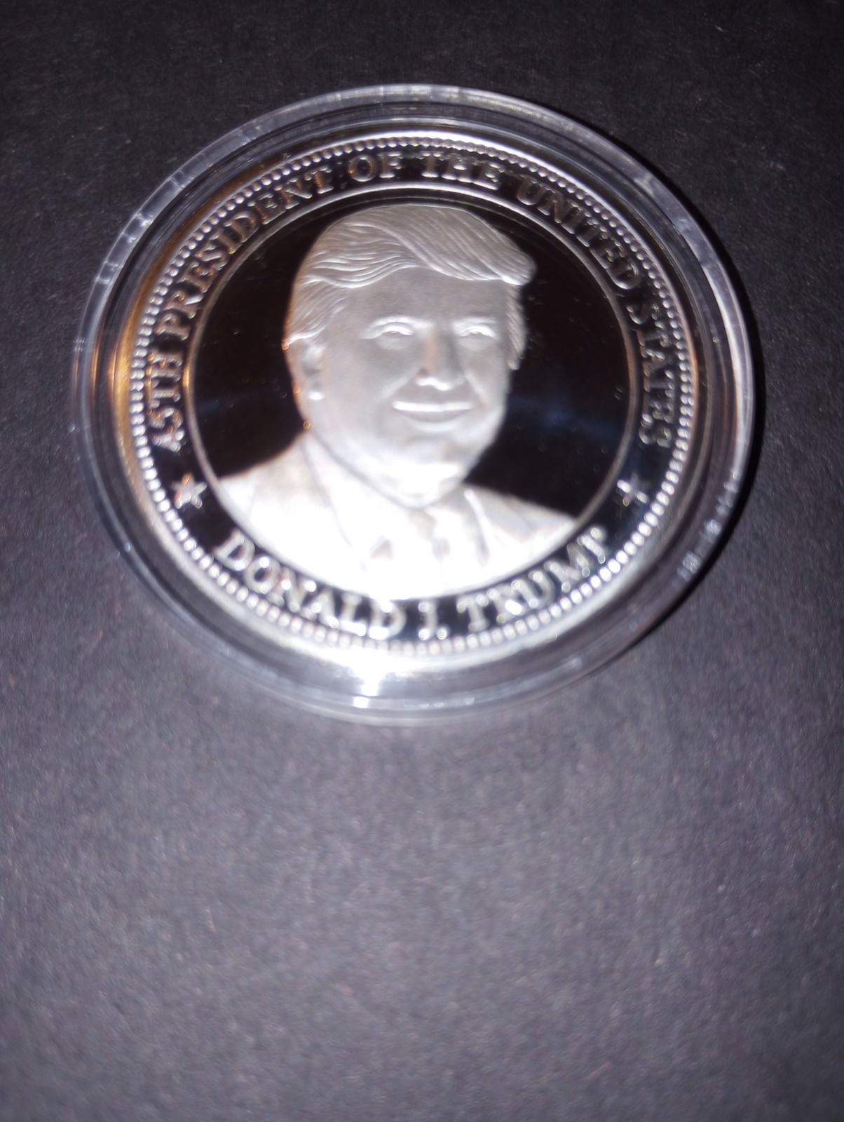 DONALD TRUMP 1 OZ .999 SILVER COIN, 45TH PRESIDENT 2020 FREEDOM COIN.