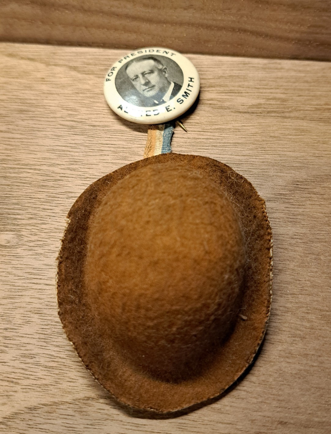 RARE 1928 Al Smith For President Campaign Pinback Button Brown Felt Derby Hat