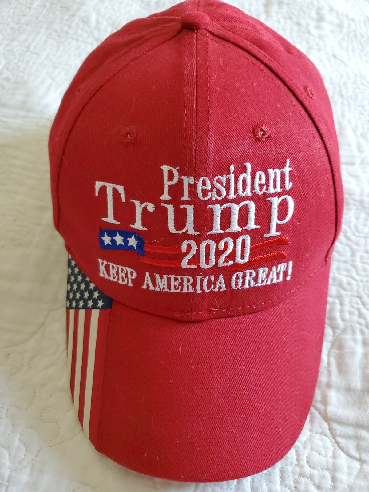 President Trump 2020 Keep America Great US Flag Adjustable Embroidered Cap/Hat