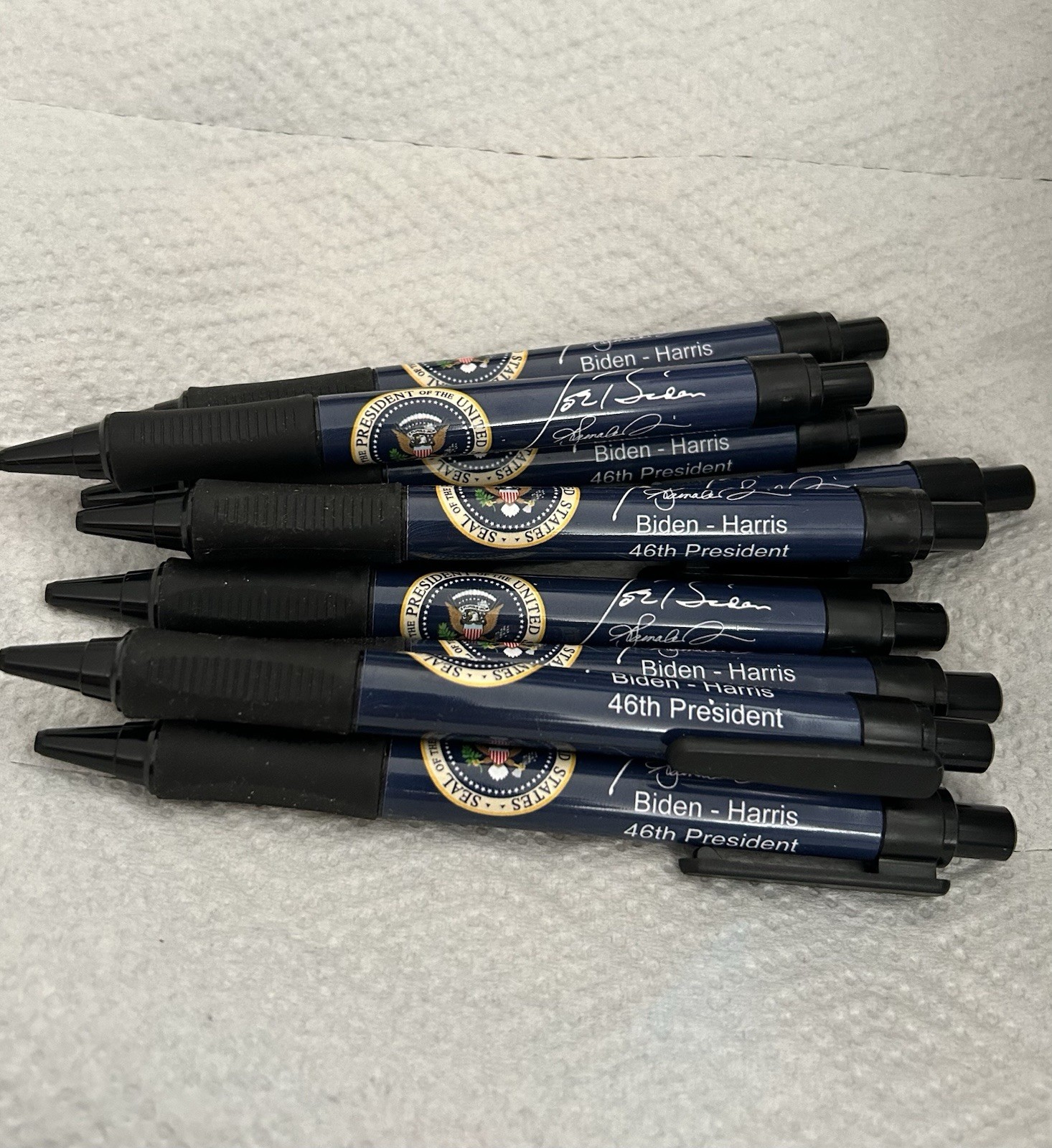5 PRESIDENT EAGLE SEAL MAGNET WHITE HOUSE WOOD CARVED DEMOCRAT REPUBLICAN MAGA