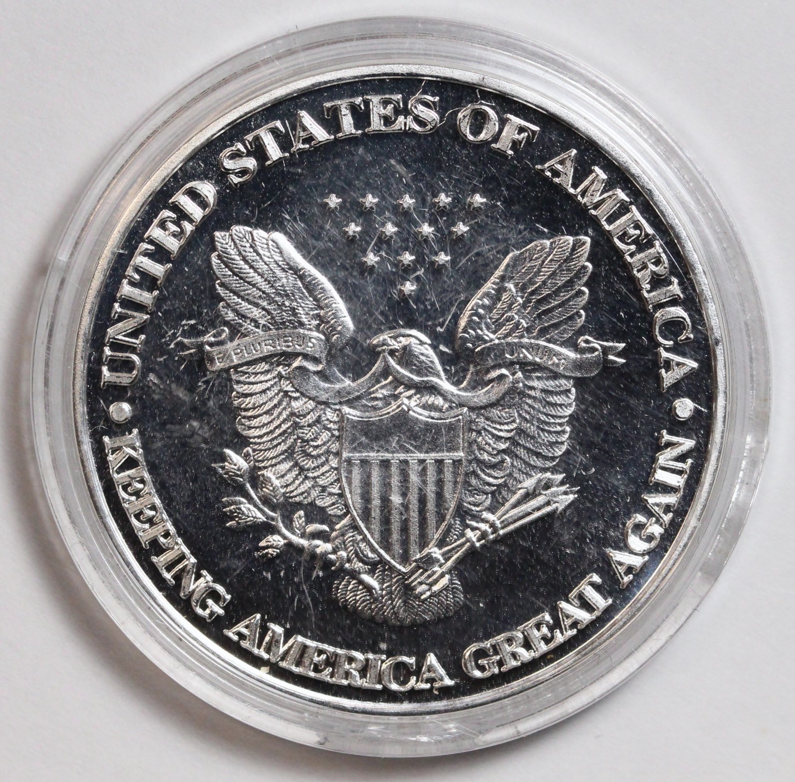 Donald J Trump President of the United States Novelty Medal / Round – Flag / USA