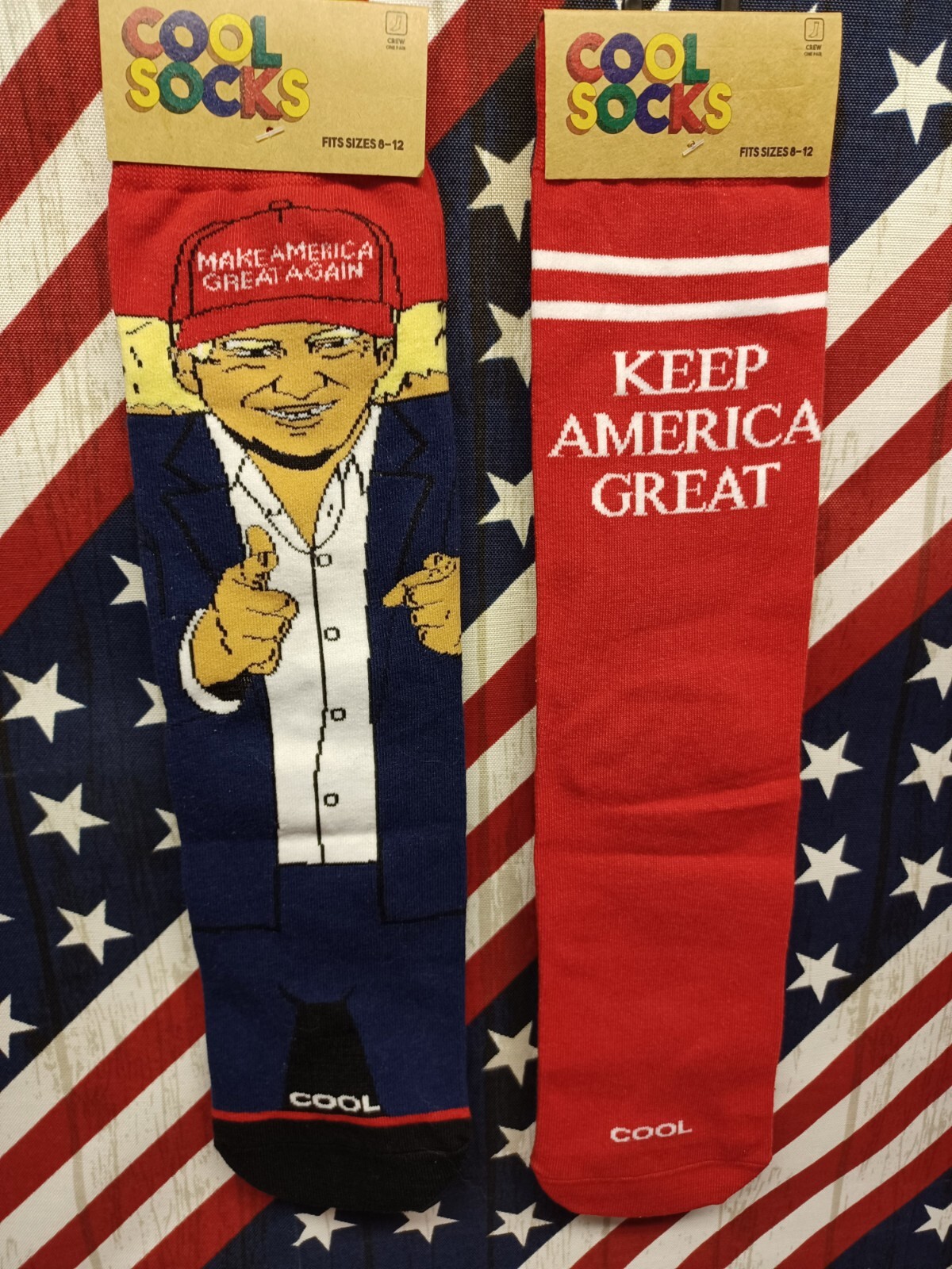 DONALD TRUMP “MAKE AMERICA GREAT AGAIN SOCKS” (2 PAIR)