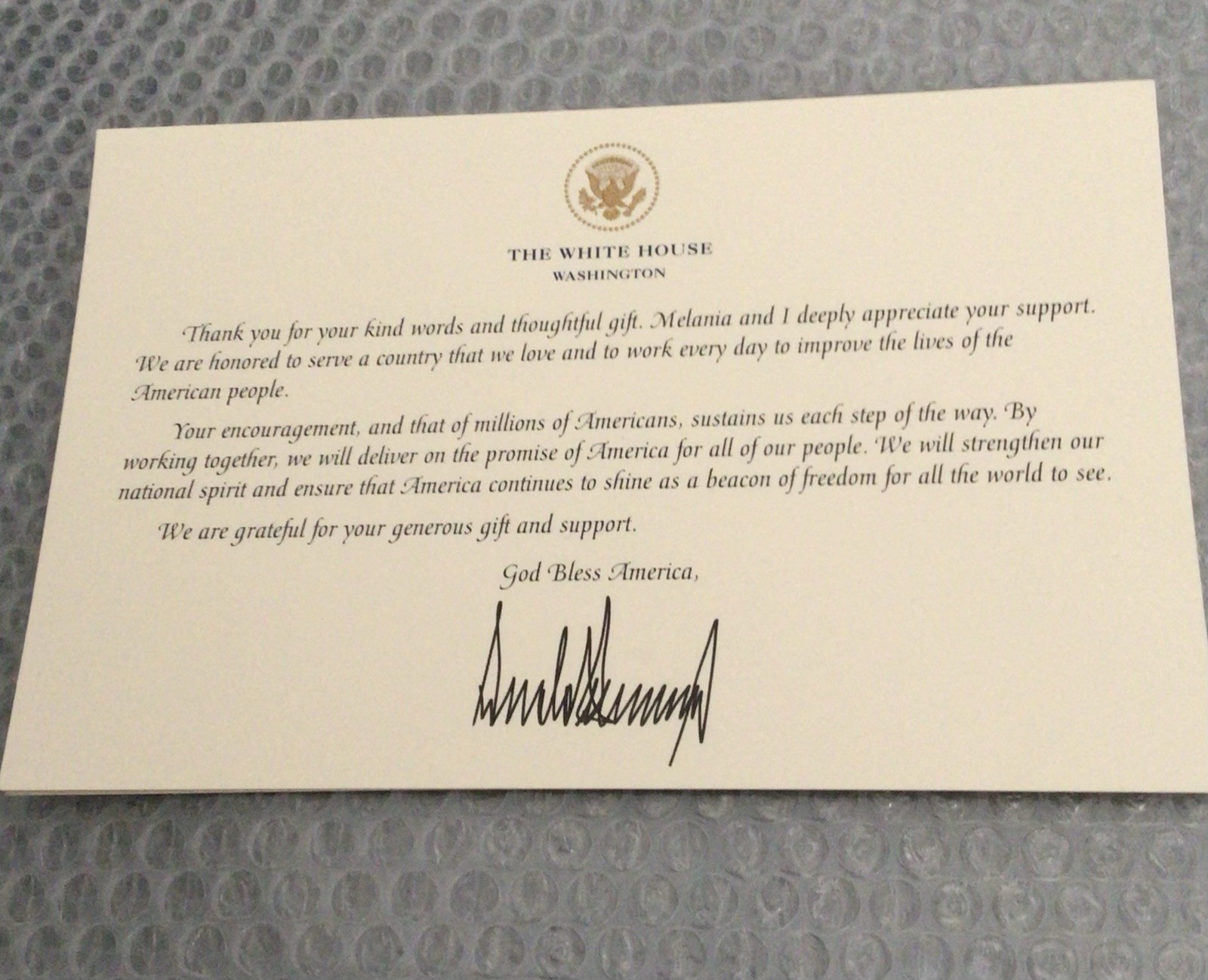 TRUMP PEN WHITE HOUSE BLUE METAL GOLD SIGNED REPUBLICAN PRESIDENT GOP MAGA GIFT