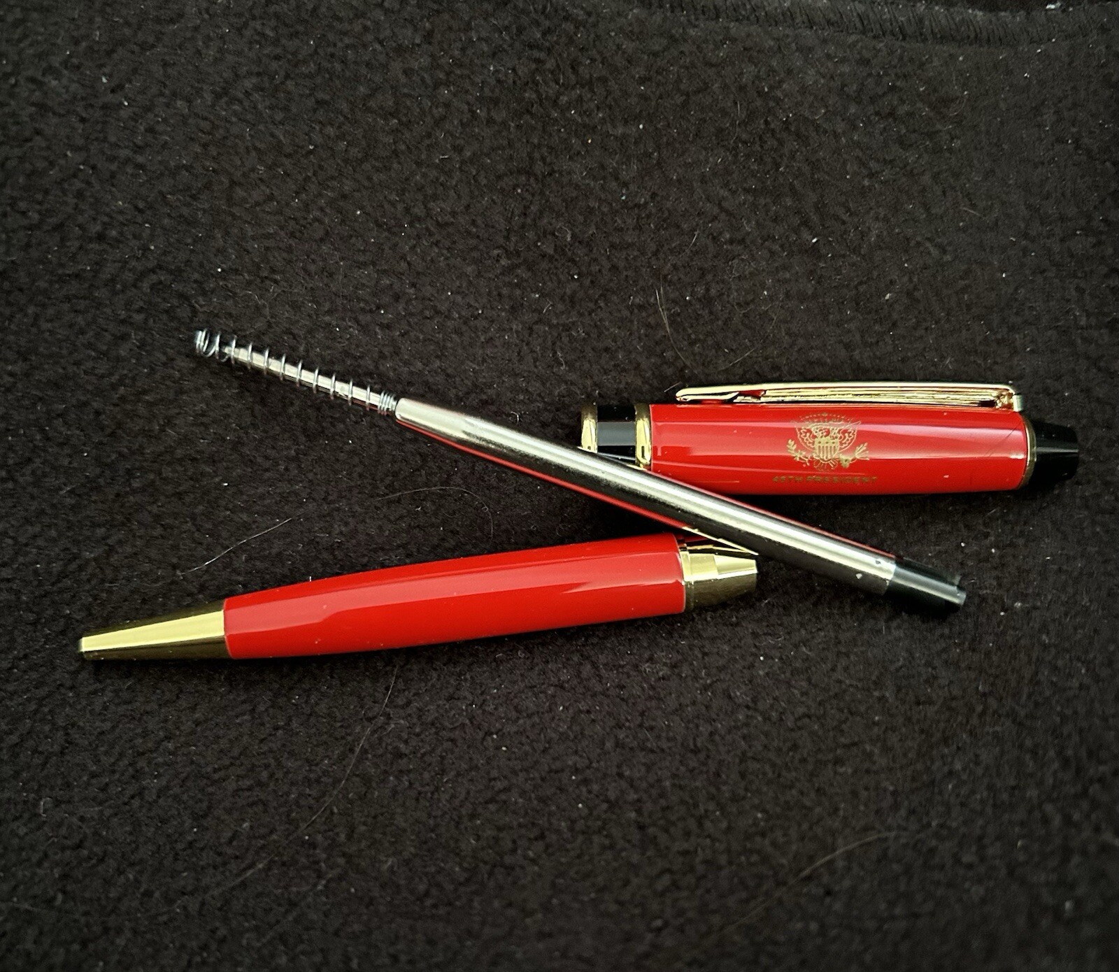 TRUMP WHITE HOUSE PEN BLUE METAL GOLD SIGNATURE REPUBLICAN PRESIDENT GOP MAGA
