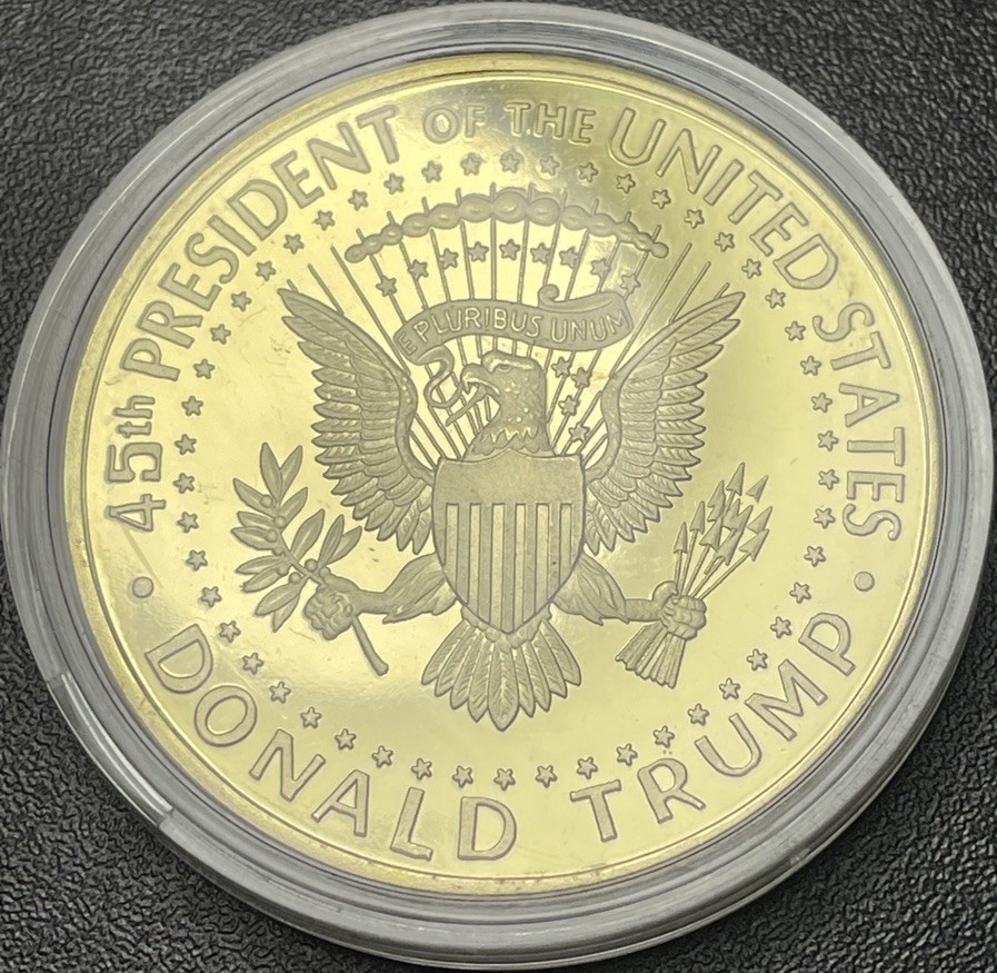 2020 Donald Trump Commemorative Coin Gold Plated Collectible 45th US President