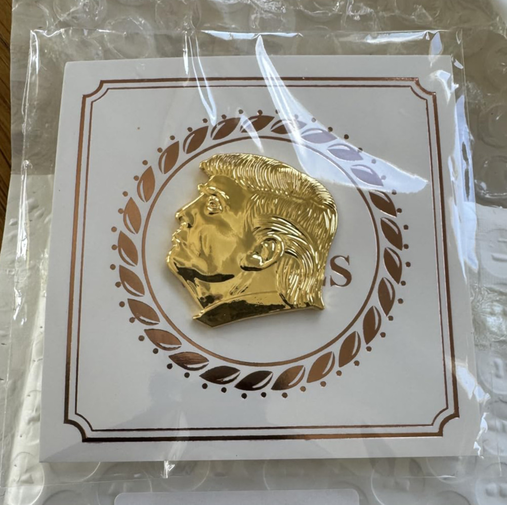 President Donald Trump Pin, Gold Plated Lapel Pins, 1.2″ X 1.2″, 1 Pack