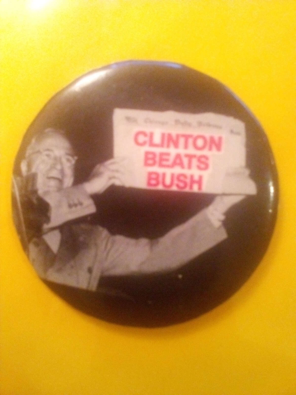 Clinton Beats Bush Retro 1992 Presidential Campaign Button