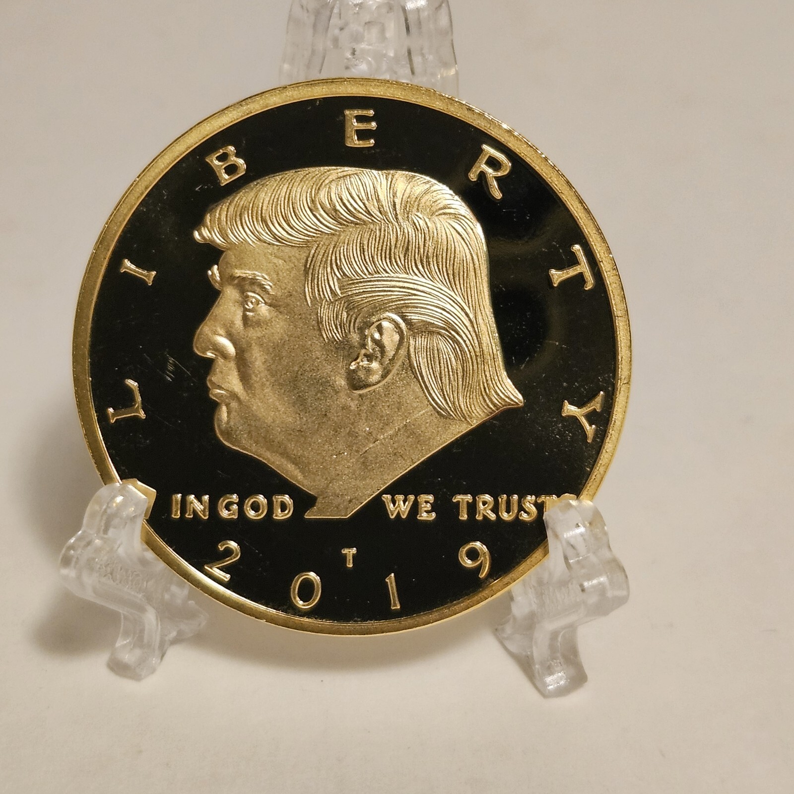 Donald Trump 2019 Gold Plated Challenge Coin 45thPresident Of The United States