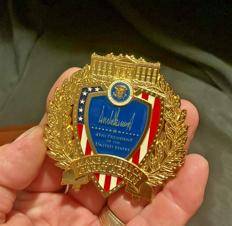Official White Trump House President Donald J trump 45 Medallion Coin